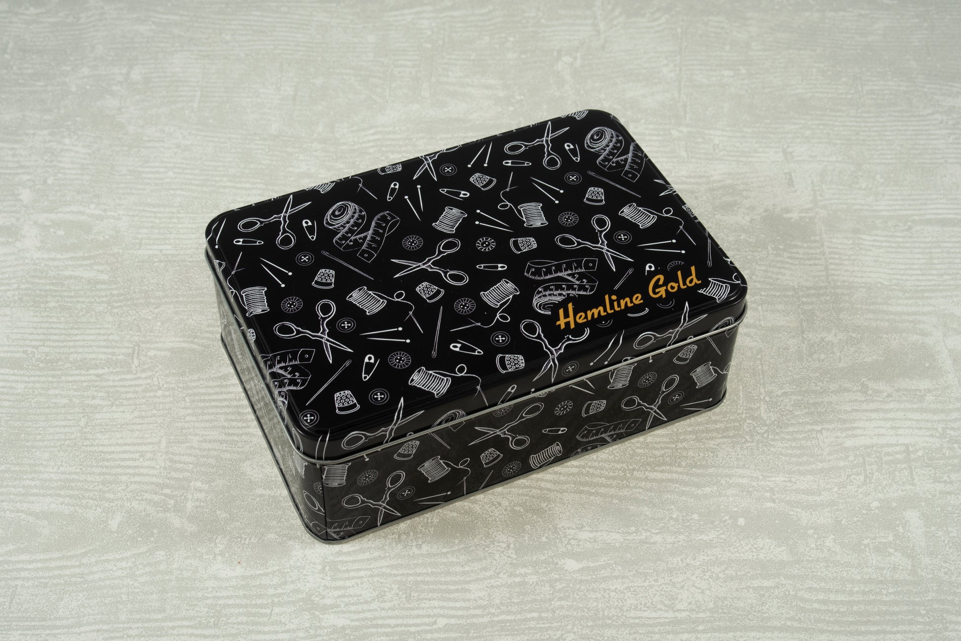 Hemline Large Sewing Tin With Accessories Gift Set
